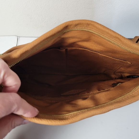 Fossil Small Piper Pebbled Leather Bag Light Brown - Picture 6 of 12